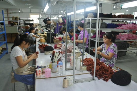深圳市灵珑服饰有限公司